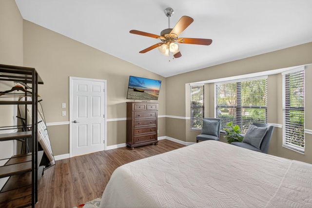 2530 NE Pinecrest Lakes Boulevard, Jensen Beach, FL 34957