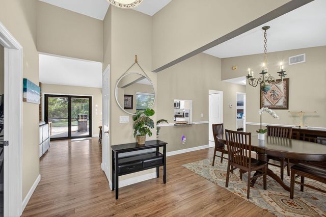 2530 NE Pinecrest Lakes Boulevard, Jensen Beach, FL 34957