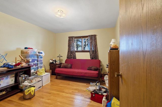 2124 N ELINOR STREET, Appleton, WI 54914