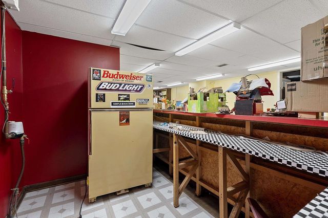 2124 N ELINOR STREET, Appleton, WI 54914