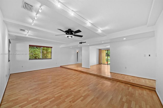 1175 NE 102nd St, Miami Shores, FL 33138