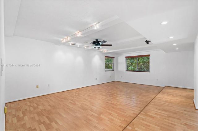 1175 NE 102nd St, Miami Shores, FL 33138