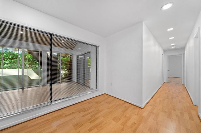 1175 NE 102nd St, Miami Shores, FL 33138