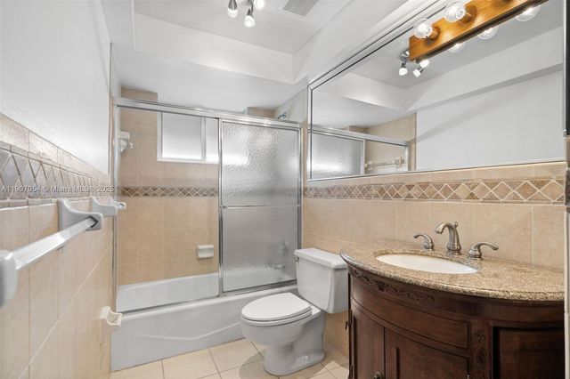 1175 NE 102nd St, Miami Shores, FL 33138