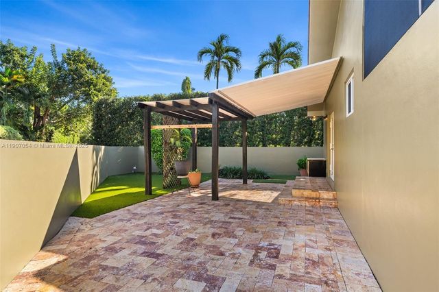 1175 NE 102nd St, Miami Shores, FL 33138