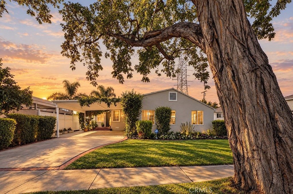 5711 Geyser Avenue, Tarzana, CA 91356 — exterior