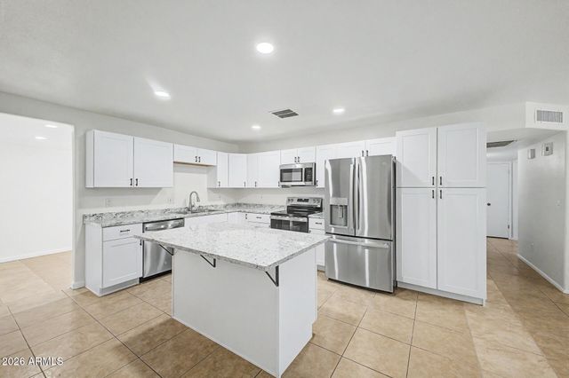 9010 W Griswold Road, Peoria, AZ 85345
