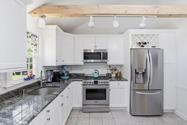 24 Starlight Dr, Barnstable, MA 02648