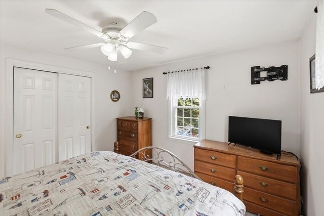24 Starlight Dr, Barnstable, MA 02648