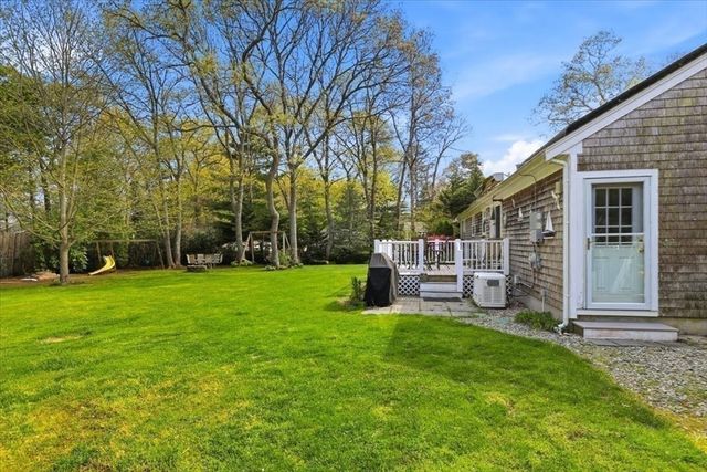 24 Starlight Dr, Barnstable, MA 02648