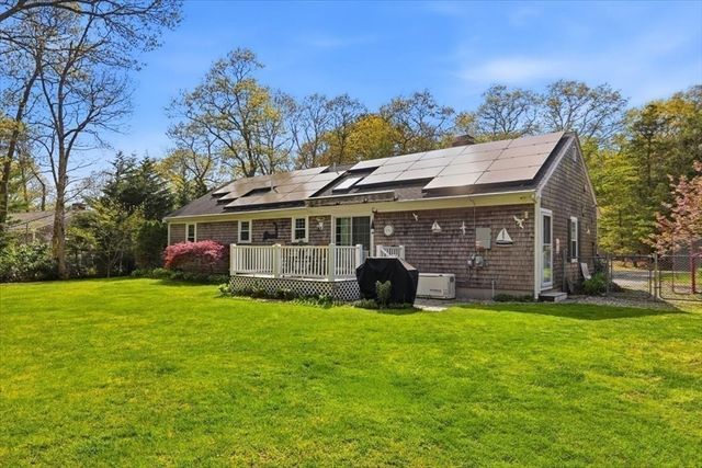 24 Starlight Dr, Barnstable, MA 02648