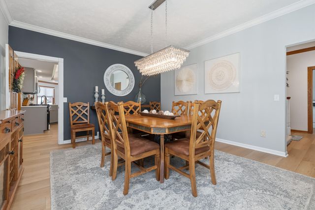 1380 Meadow Green Court SE, Caledonia, MI 49316