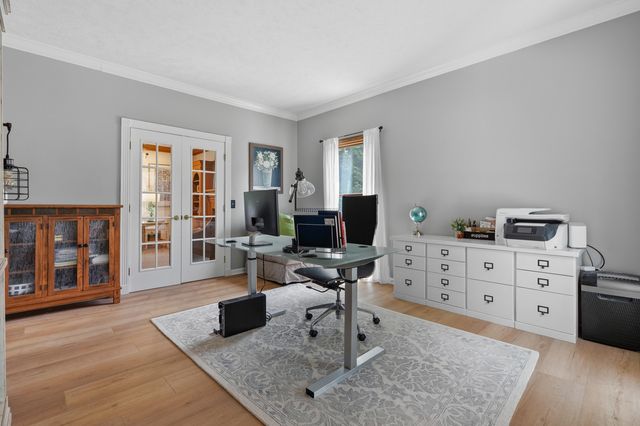 1380 Meadow Green Court SE, Caledonia, MI 49316