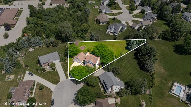 1380 Meadow Green Court SE, Caledonia, MI 49316