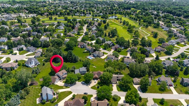 1380 Meadow Green Court SE, Caledonia, MI 49316