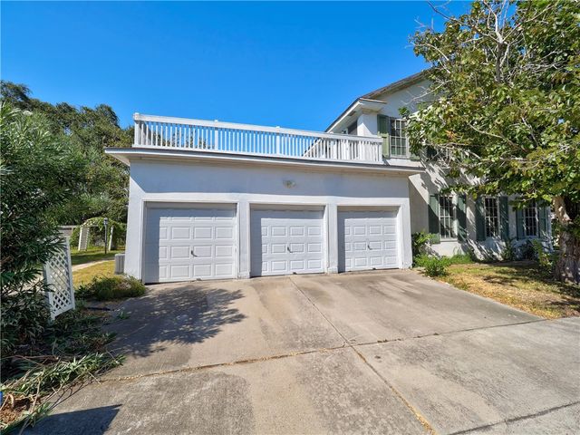 201 Del Mar Blvd, Corpus Christi, TX 78404