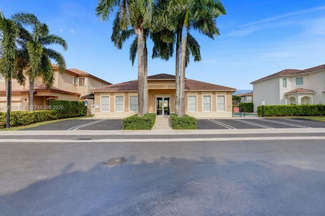 4422 NW 112th Ct, Doral, FL 33178