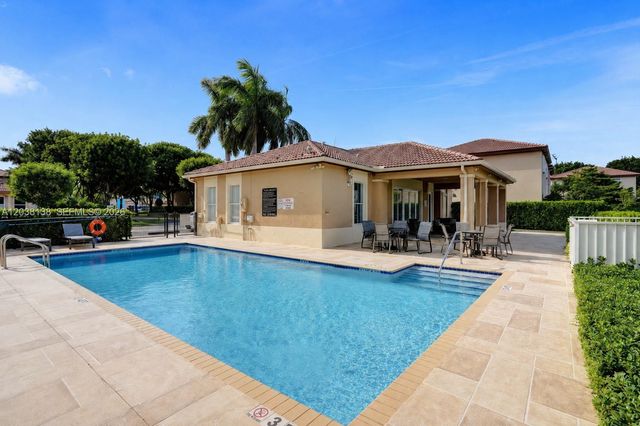 4422 NW 112th Ct, Doral, FL 33178