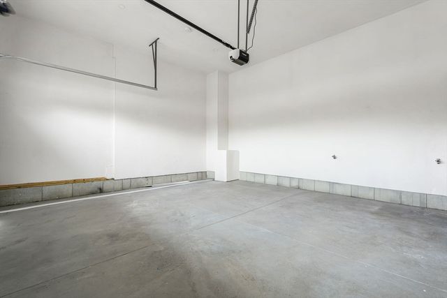 3 Whitman Circle 3, Bellingham, MA 02019