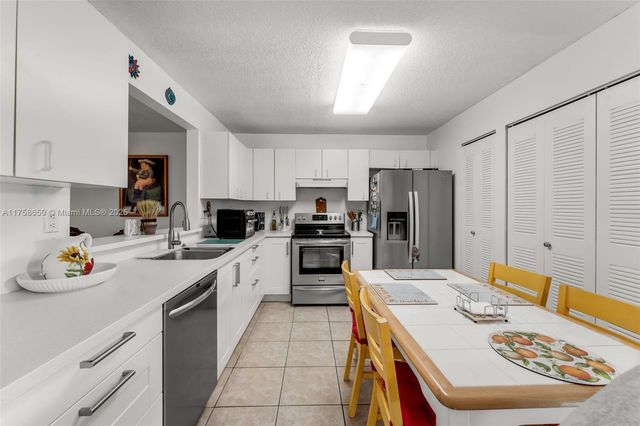 11060 SW 153rd Ct, Miami, FL 33196