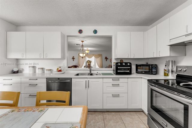 11060 SW 153rd Ct, Miami, FL 33196