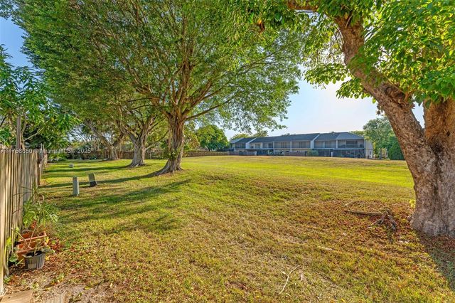 11060 SW 153rd Ct, Miami, FL 33196