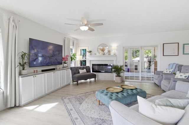 41 N Basilica Avenue, Hanahan, SC 29410