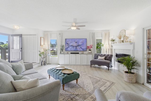 41 N Basilica Avenue, Hanahan, SC 29410