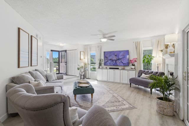 41 N Basilica Avenue, Hanahan, SC 29410