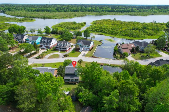 41 N Basilica Avenue, Hanahan, SC 29410