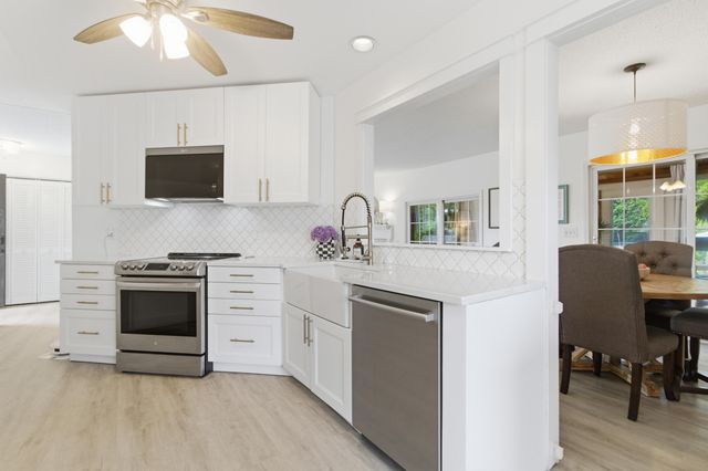 41 N Basilica Avenue, Hanahan, SC 29410
