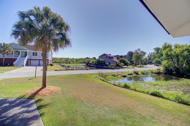 41 N Basilica Avenue, Hanahan, SC 29410