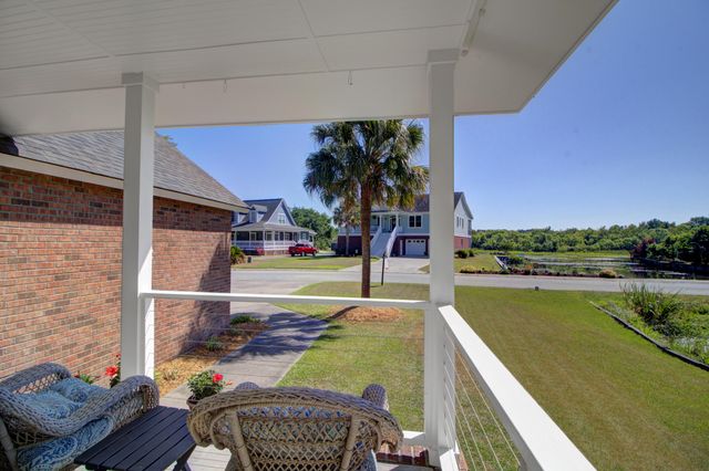 41 N Basilica Avenue, Hanahan, SC 29410