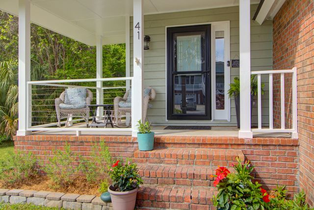 41 N Basilica Avenue, Hanahan, SC 29410