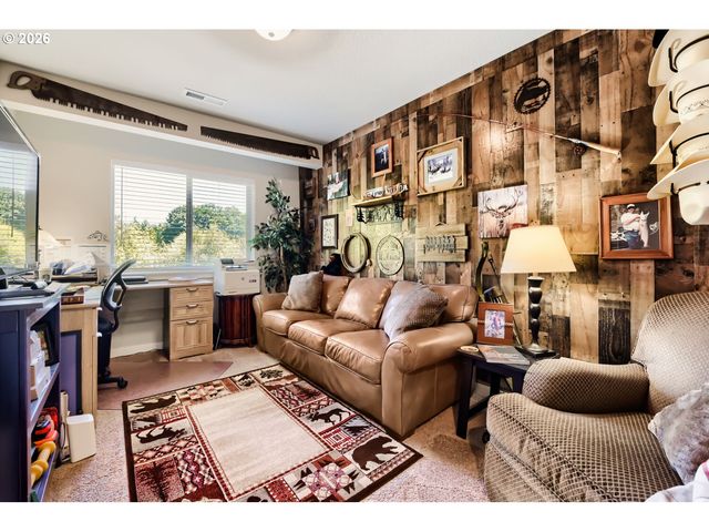 12734 Se ZION St, Happy Valley, OR 97086