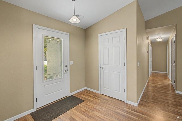 3842 Fox Ridge Drive, Manhattan, KS 66502