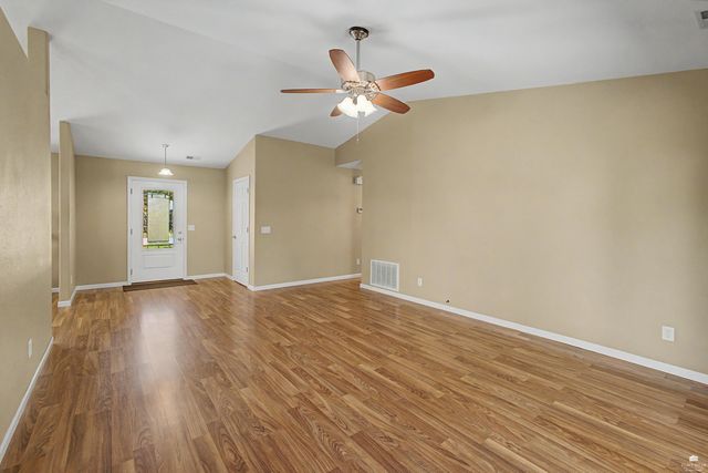 3842 Fox Ridge Drive, Manhattan, KS 66502