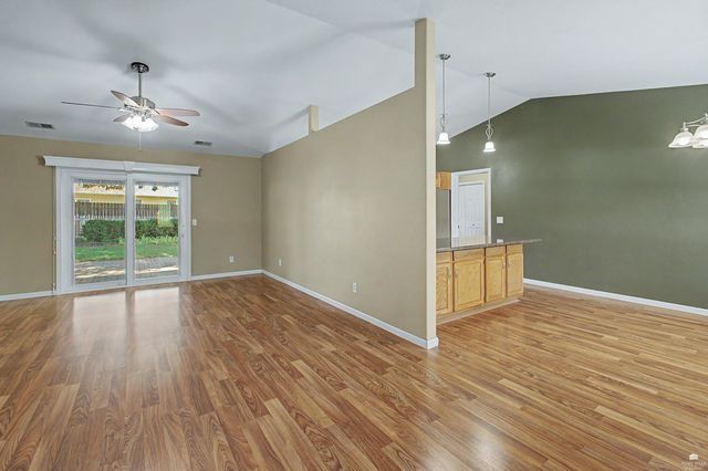 3842 Fox Ridge Drive, Manhattan, KS 66502