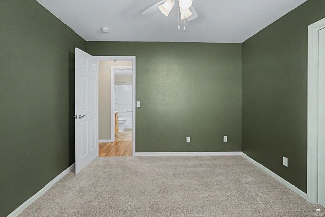 3842 Fox Ridge Drive, Manhattan, KS 66502