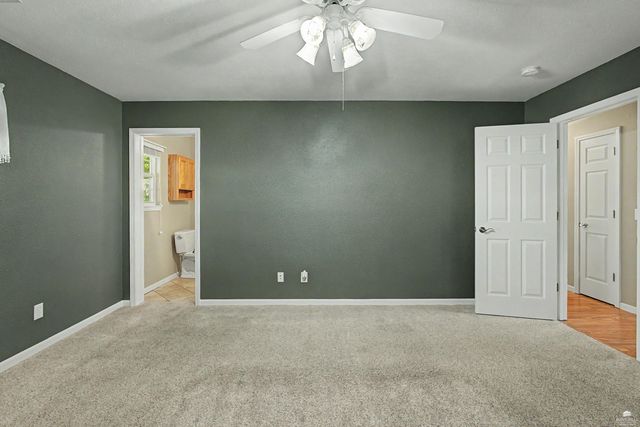 3842 Fox Ridge Drive, Manhattan, KS 66502