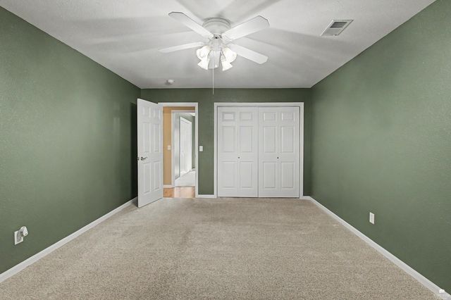 3842 Fox Ridge Drive, Manhattan, KS 66502