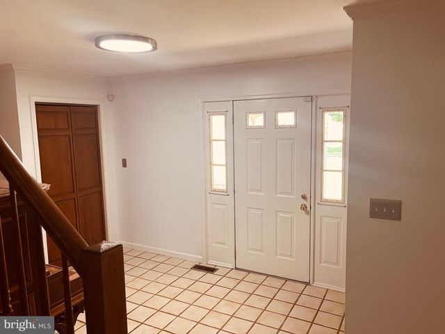 3819 CLAVERTON RD, Mechanicsburg, PA 17050