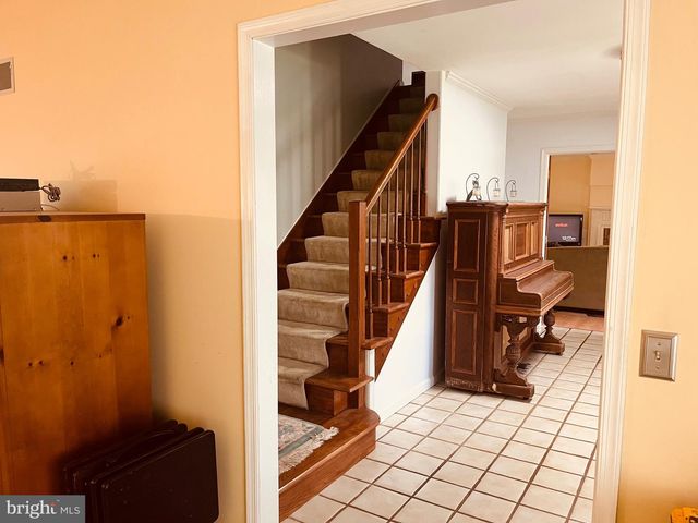 3819 CLAVERTON RD, Mechanicsburg, PA 17050