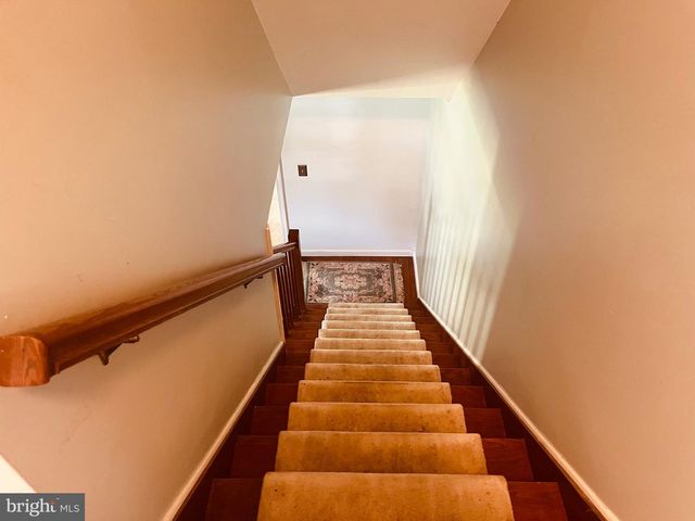 3819 CLAVERTON RD, Mechanicsburg, PA 17050