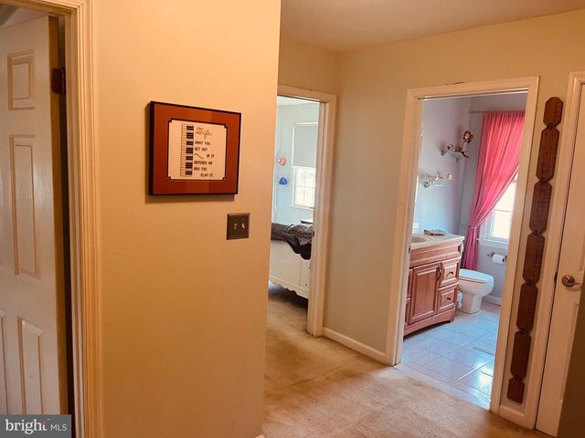 3819 CLAVERTON RD, Mechanicsburg, PA 17050