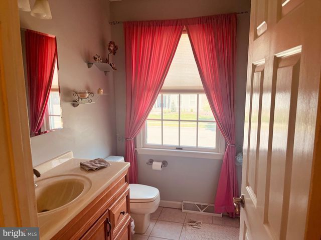 3819 CLAVERTON RD, Mechanicsburg, PA 17050