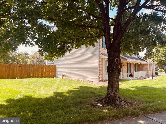 3819 CLAVERTON RD, Mechanicsburg, PA 17050