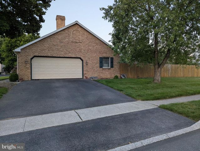 3819 CLAVERTON RD, Mechanicsburg, PA 17050