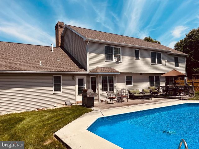 3819 CLAVERTON RD, Mechanicsburg, PA 17050