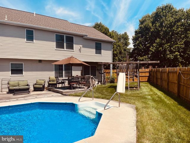 3819 CLAVERTON RD, Mechanicsburg, PA 17050
